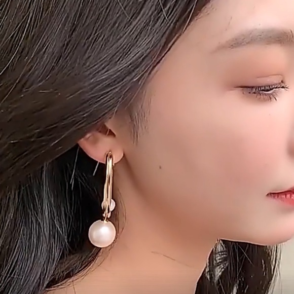 🎉New Jewelry Sale 4 For $20 Pearl Hoop Ellipse Knotted Dangle Drop Earrings - Picture 4 of 6